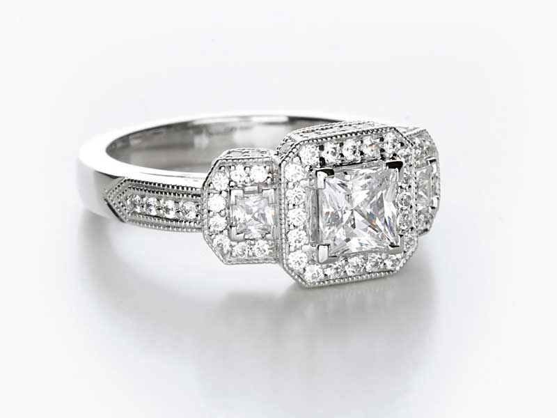 Diamond and vintage engagement rings in gold and platinum